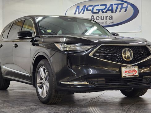 Used 2023 Acura MDX SH-AWD image 2