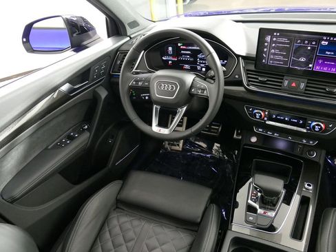 Used 2025 Audi SQ5 Premium Plus AWD/4WD image 17