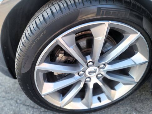 Used 2019 Volvo S60 T5 Momentum w/ Premium Package FWD image 24