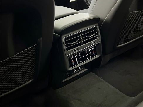 New 2026 Audi Q8 Premium Plus image 25
