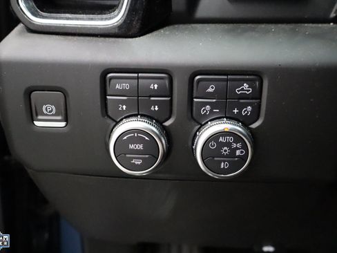 Used 2024 GMC Sierra 1500 Denali Ultimate image 13
