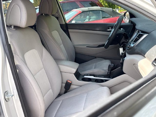 Used 2017 Hyundai Tucson SE w/ SE Popular Package 02 FWD image 18