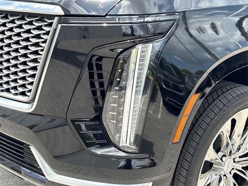 New 2026 Cadillac Escalade Luxury w/ LPO, Radiant Package AWD/4WD image 14