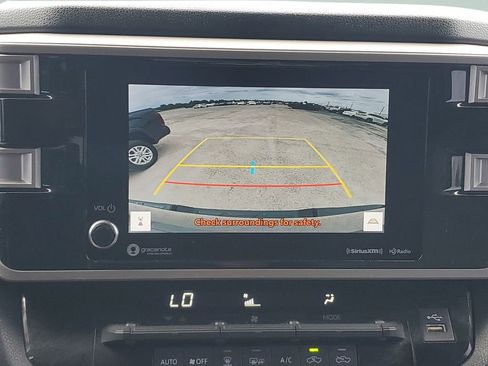 Used 2022 Toyota Tundra SR5 AWD/4WD image 17
