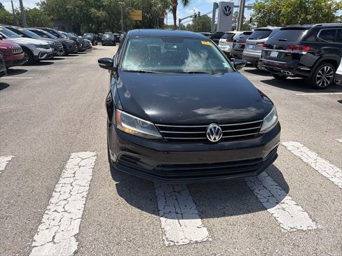 Used 2015 Volkswagen Jetta SE FWD image 29