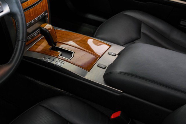 Used 2006 Cadillac XLR RWD image 27