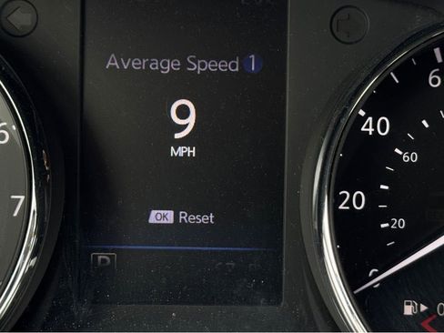 Used 2018 Nissan Rogue SV image 17