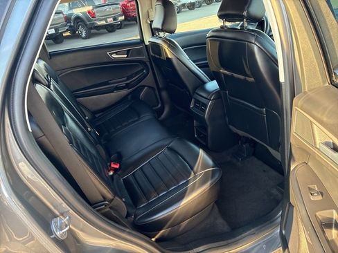 Used 2024 Ford Edge SEL image 28