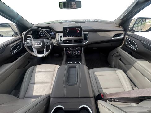 Used 2022 GMC Yukon SLT w/ SLT Premium Package AWD/4WD image 12