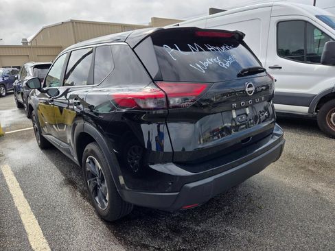 Used 2025 Nissan Rogue SV FWD image 6