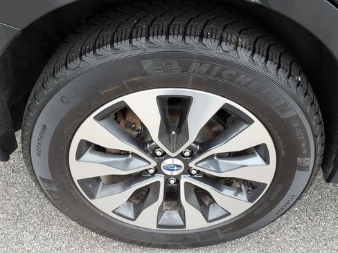 Used 2023 Subaru Outback Touring XT AWD/4WD image 10