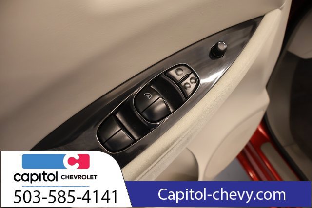 Used 2011 Nissan Leaf FWD image 11