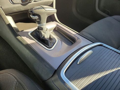 Used 2022 Dodge Charger SXT image 16