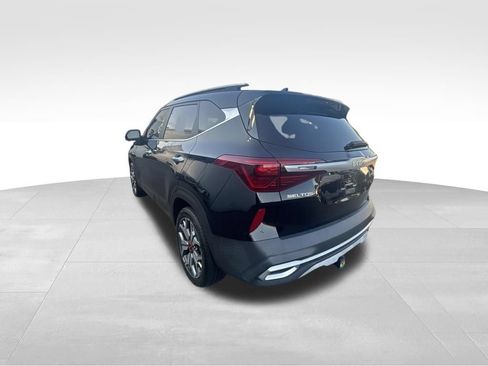 Used 2023 Kia Seltos SX w/ SX Sunroof Package AWD/4WD image 4