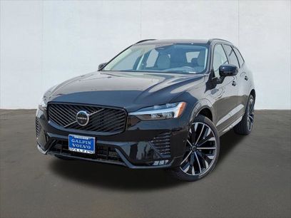 New 2026 Volvo XC60 B5 Ultra w/ Climate Package PRO