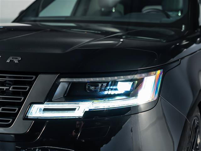 Used 2026 Land Rover Range Rover SE AWD/4WD image 12