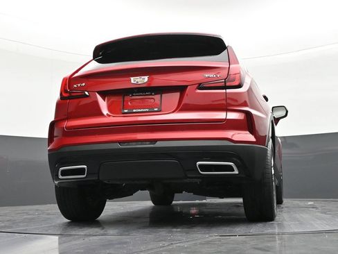Certified 2024 Cadillac XT4 Premium Luxury w/ Technology Package FWD image 23