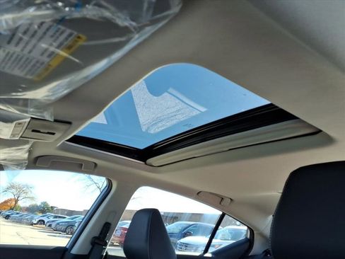 New 2025 Nissan Altima 2.5 SR image 10