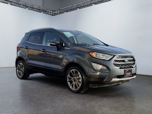 Used 2018 Ford EcoSport Titanium image 3