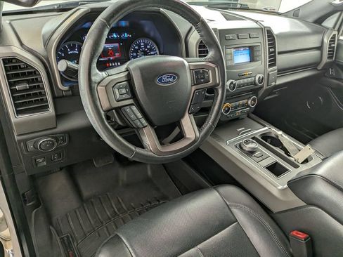 Used 2018 Ford Expedition XLT w/ Equipment Group 201A RWD image 11