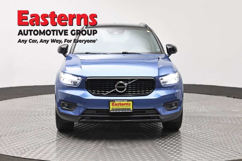 Used 2020 Volvo XC40 T5 R-Design AWD/4WD image 4
