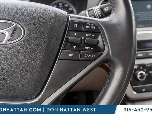 Used 2017 Hyundai Sonata Sport w/ Value Edition Package 02 FWD image 11