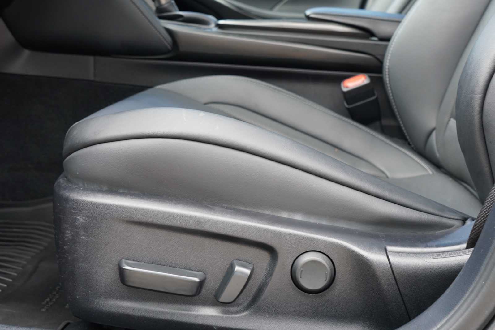 Used 2023 Lexus IS 350 F Sport w/ Accessory Package 2 RWD image 17