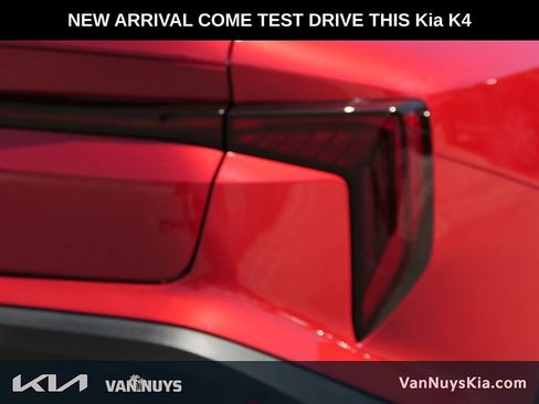 Used 2025 Kia K4 FWD image 31
