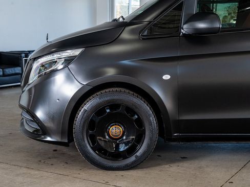 Used 2021 Mercedes-Benz Metris Passenger image 9