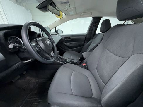 Used 2021 Toyota Corolla LE image 13