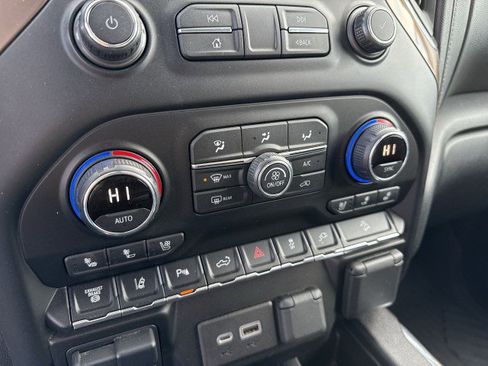 Certified 2021 Chevrolet Silverado 3500 High Country w/ Z71 Off-Road Package image 16