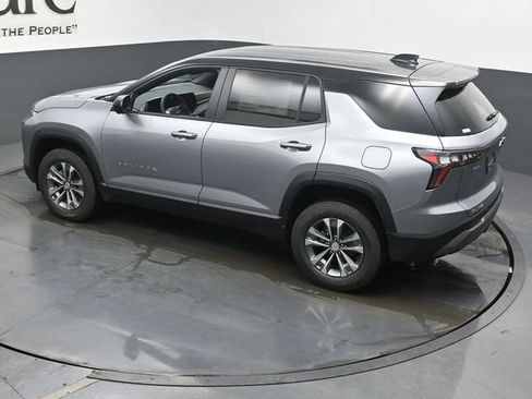 New 2026 Chevrolet Equinox LT w/ Convenience Package II FWD image 20