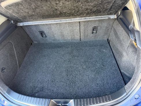 Used 2013 MAZDA MAZDA3 i Grand Touring w/ Tech Pkg image 33