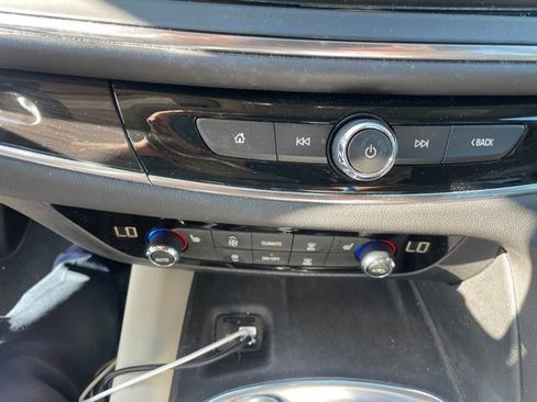 Used 2020 Buick Enclave Essence w/ Sound and Sites Package FWD image 6