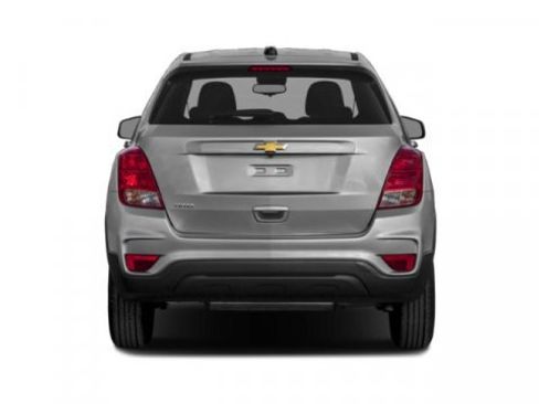 Used 2020 Chevrolet Trax LS w/ Tint and Cruise Package image 8
