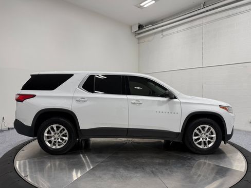 Used 2021 Chevrolet Traverse LS image 8