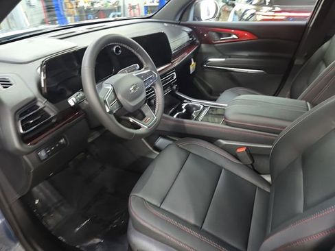 New 2026 Chevrolet Traverse Z71 w/ Driver Confidence Package image 16