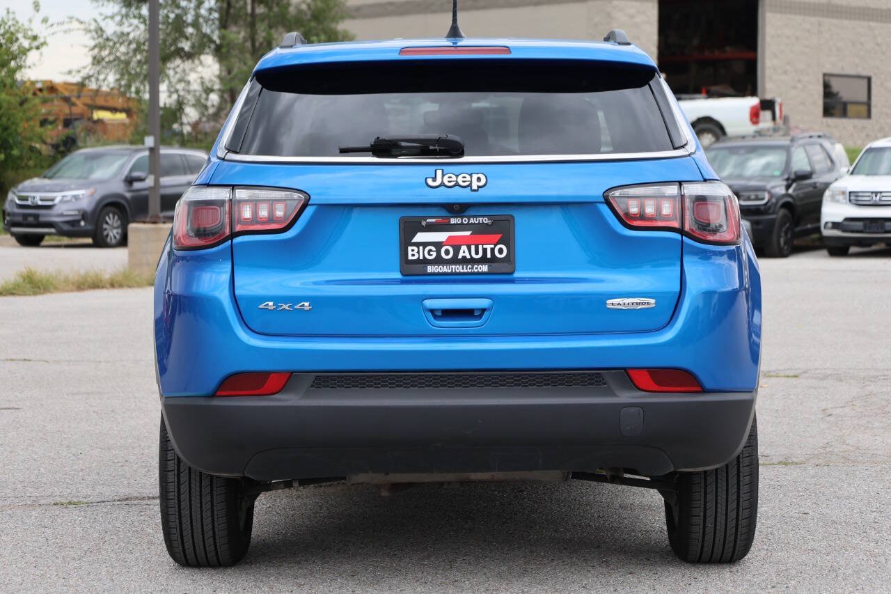 Used 2017 Jeep Compass Latitude w/ Popular Equipment Group AWD/4WD image 10
