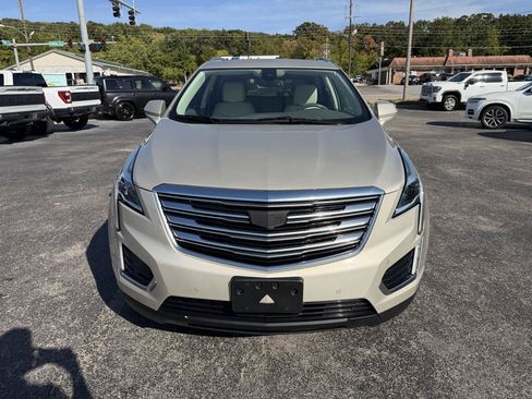 Used 2017 Cadillac XT5 Premium Luxury AWD/4WD image 3