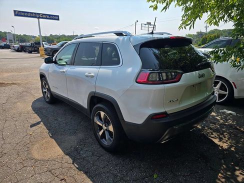 Used 2019 Jeep Cherokee Limited w/ Luxury Group AWD/4WD image 12