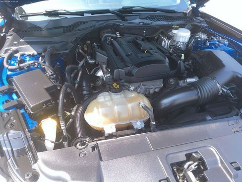 Used 2018 Ford Mustang Premium image 17