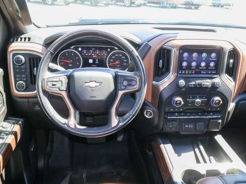 Used 2022 Chevrolet Silverado 3500 High Country AWD/4WD image 15