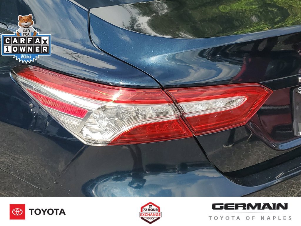 Used 2018 Toyota Camry XLE FWD image 16
