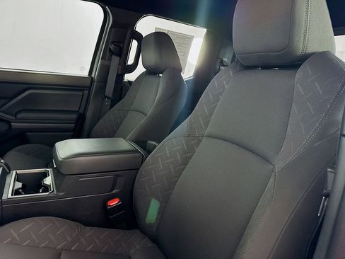 Used 2024 Toyota Tacoma SR5 w/ SR5 Upgrade Package image 32