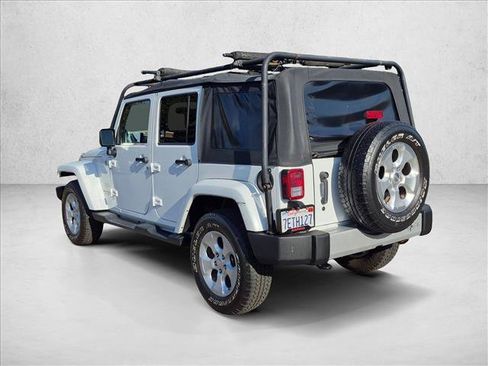 Used 2014 Jeep Wrangler Unlimited Sahara AWD/4WD image 7