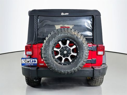 Used 2018 Jeep Wrangler Unlimited Sport S image 7