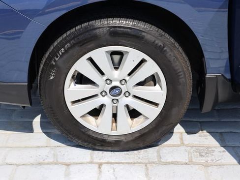 Used 2019 Subaru Outback 2.5i Premium AWD/4WD image 39