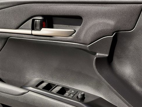 Used 2025 Toyota Camry LE image 22