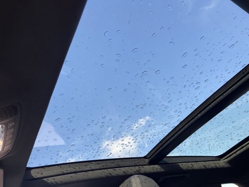 Certified 2024 Mercedes-Benz GLE 350 4MATIC w/ Winter Package image 28