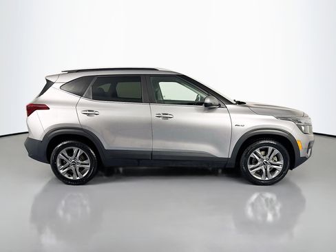 Used 2021 Kia Seltos S image 4